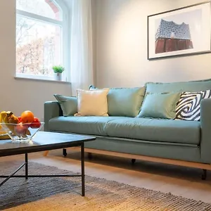Spacious 3-bedroom Near Eilbekpark Apartment Hamburg